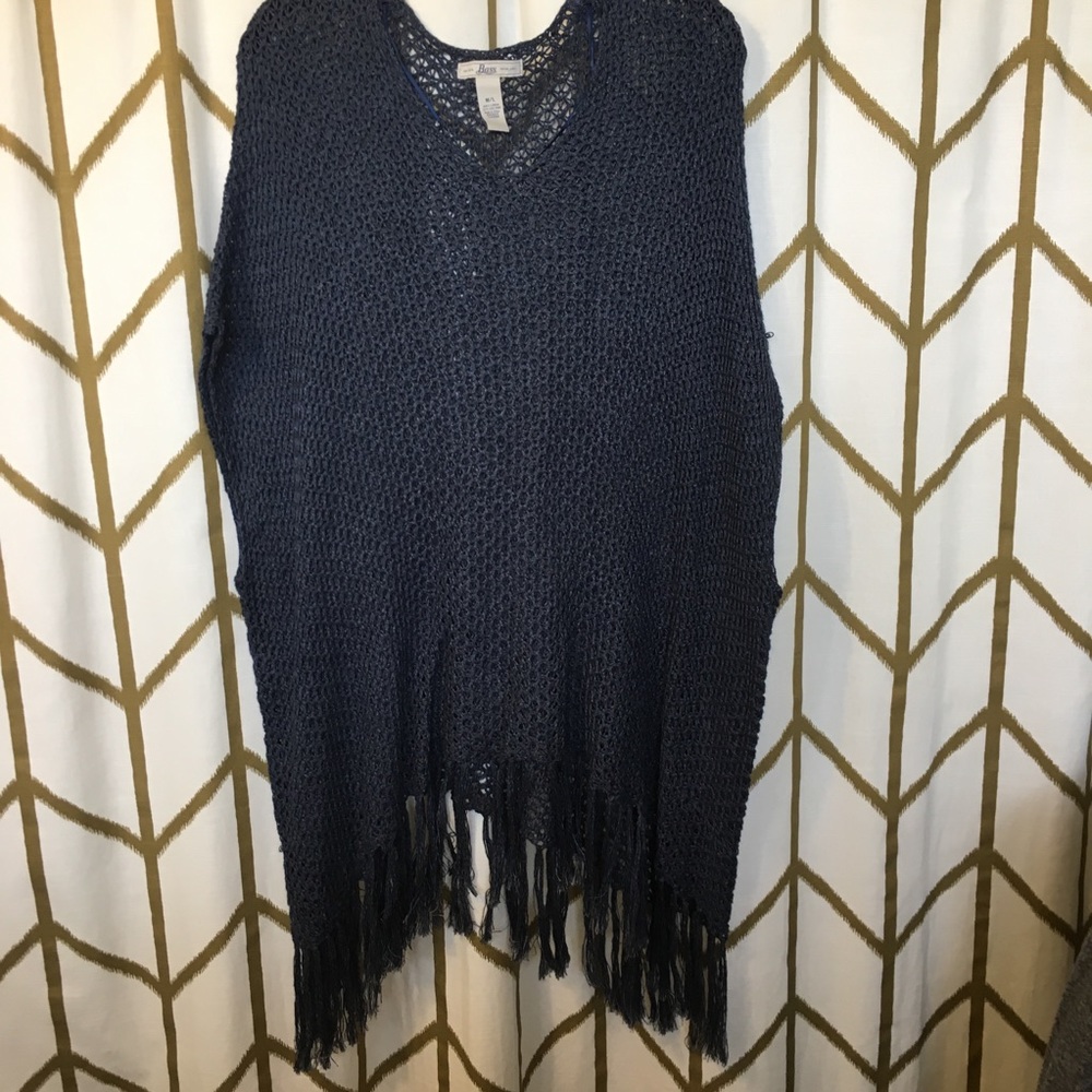 Sleeveless frayed tunic